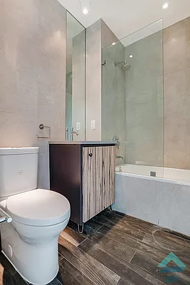 Rented by EXR | media 42