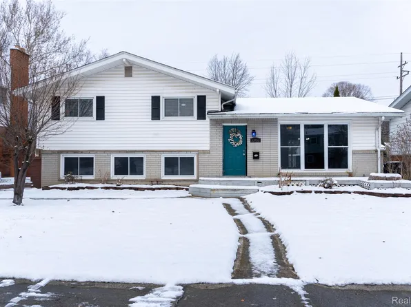 33756 Cindy St, Livonia, MI 48150