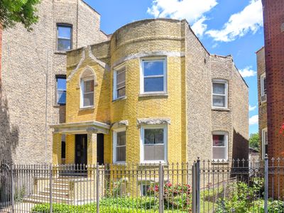 2251 N Sawyer Ave, Chicago, IL, 60647