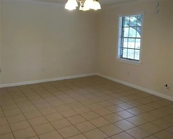 2110 Cherie Dr — Photo 8