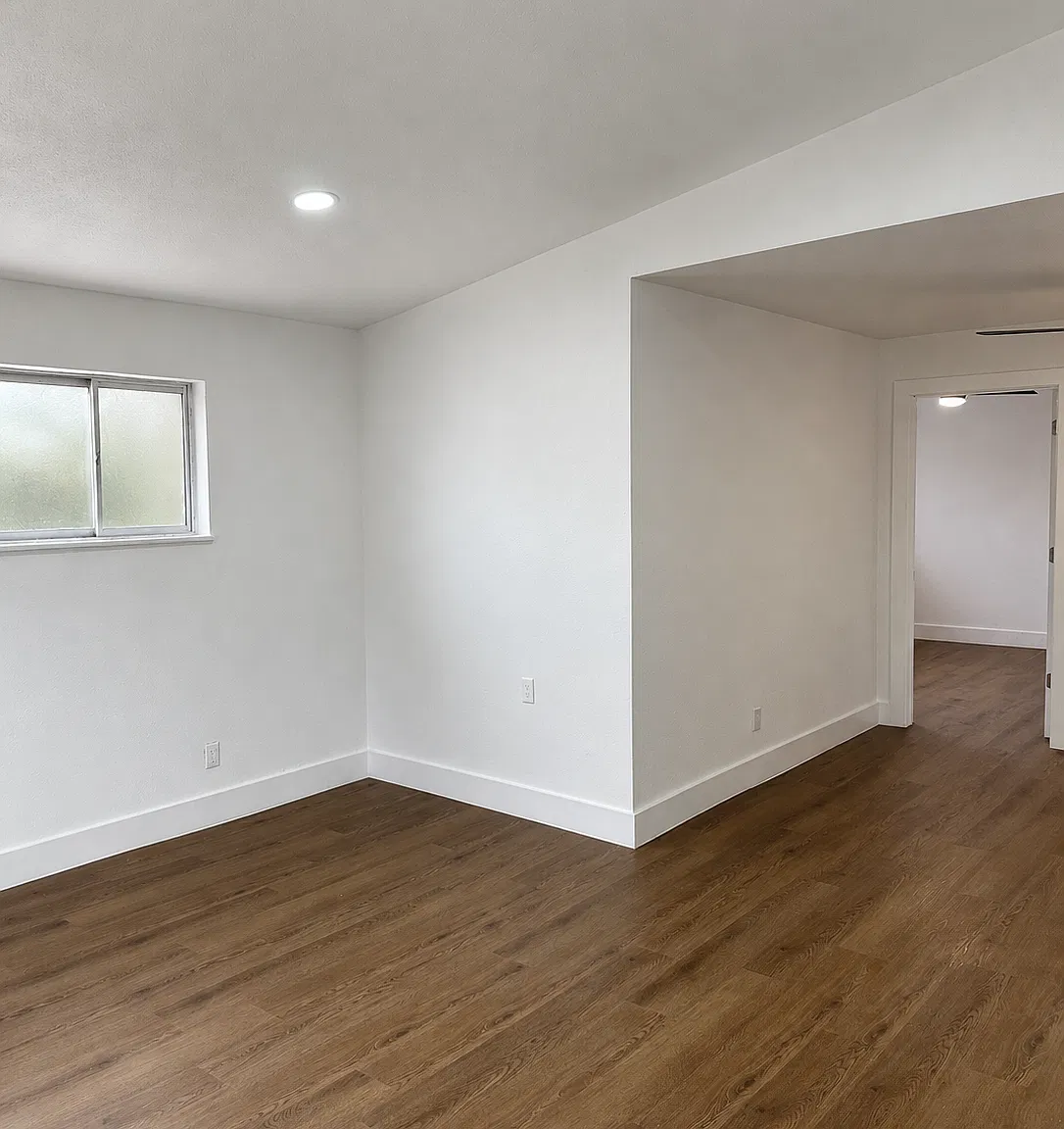 2708 Oakcliff Street - 3 — Photo 4