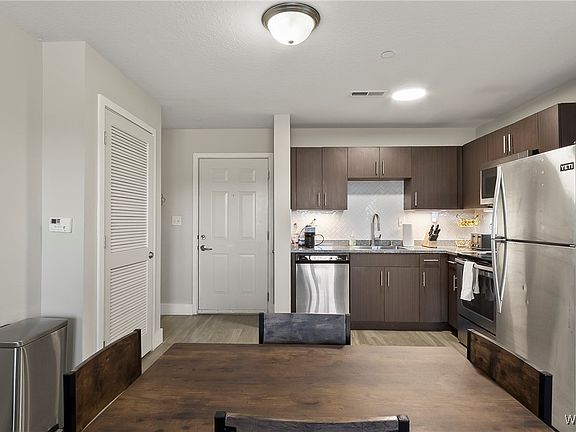 4th image of 680 6th Ave NE APT 5201