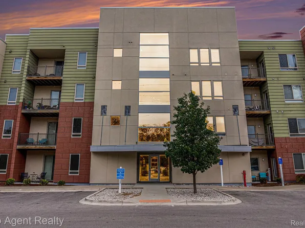 630 S Garfield Ave #202, Traverse City, MI 49686