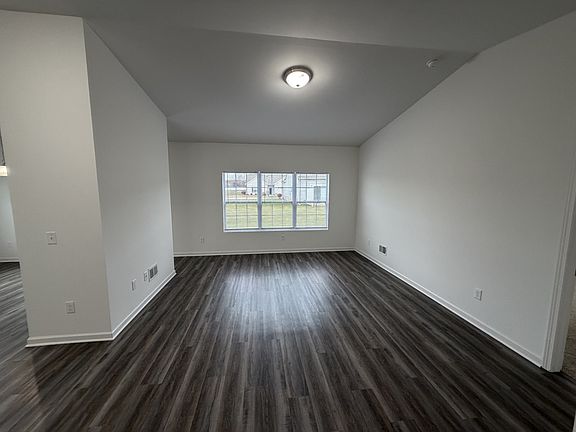 2nd image of 3976 Pasture Dr #3976