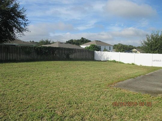 2nd image of 2409 Sandridge Cir