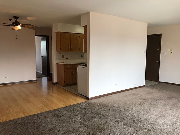 5th image of 34 W 65th St APT 4