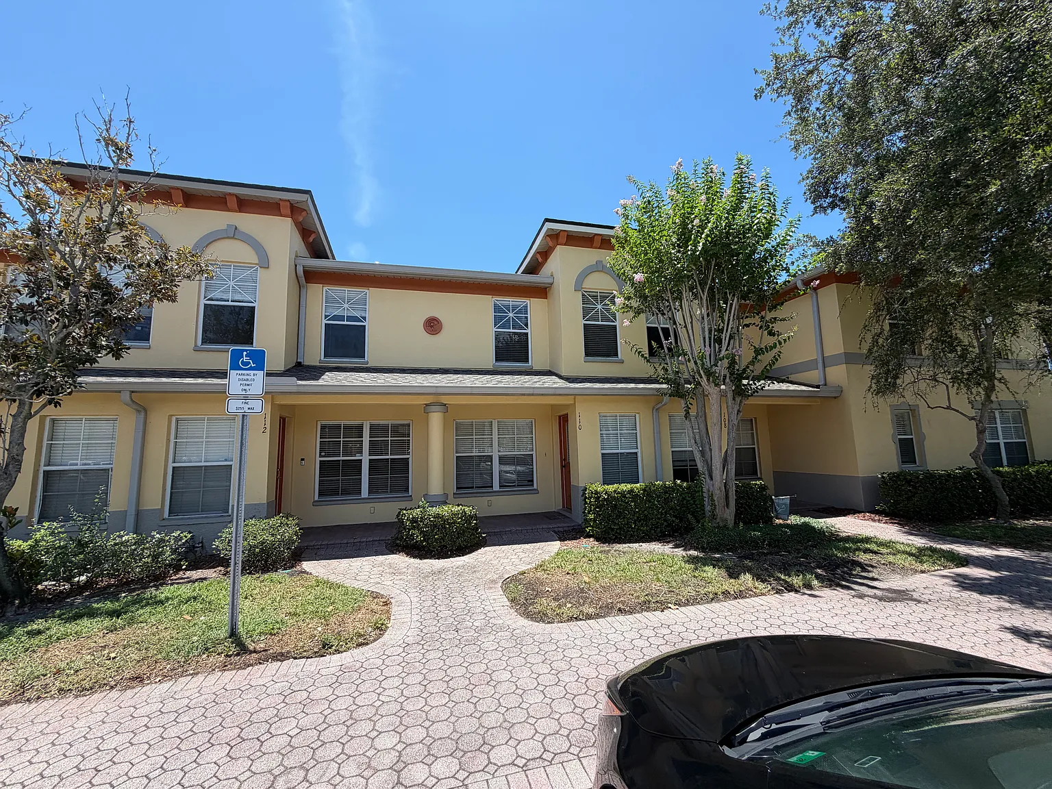 2 bed, 2.5 bath, 1538 sqft, $2,390 — Photo 1