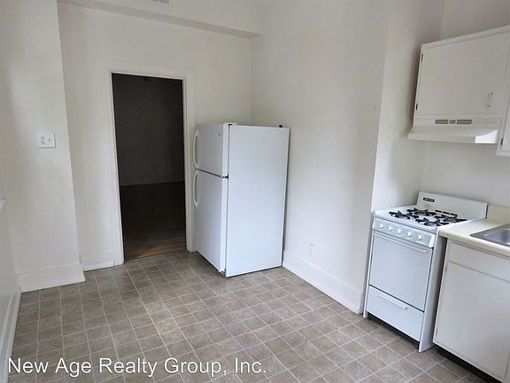 5th image of 4524 Osage Ave APT 1R