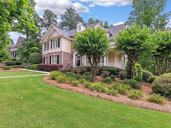 3rd image of 4817 Registry Dr NW