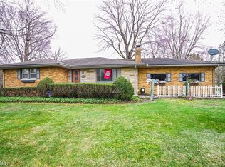 57 Gillian Ln, Youngstown, OH 44511