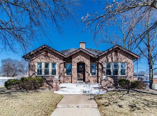 2261 Pontoon Rd, Granite City, IL 62040