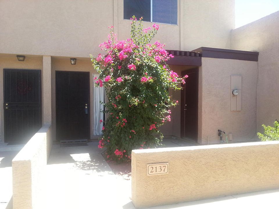 1st image of 2137 W Pontiac Dr