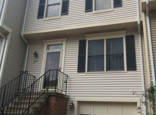 5814 Watermark Cir, Centreville, VA 20120