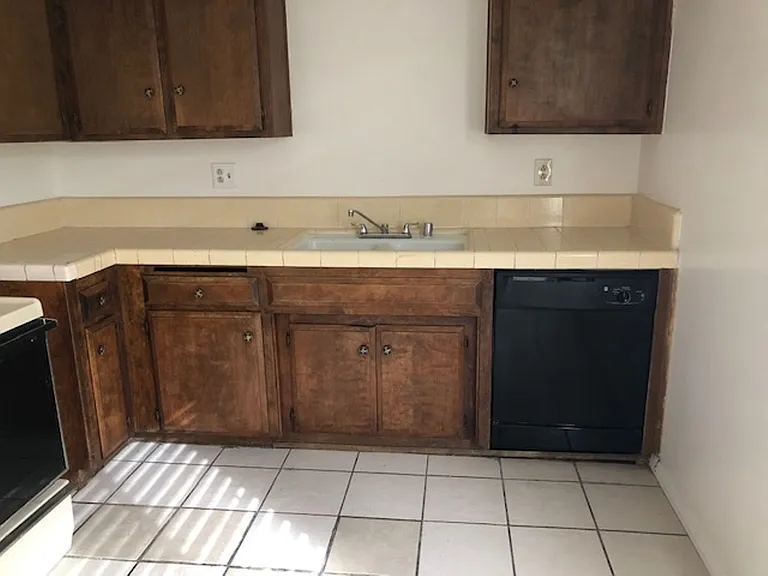 5801 Nogal Ave — Photo 8