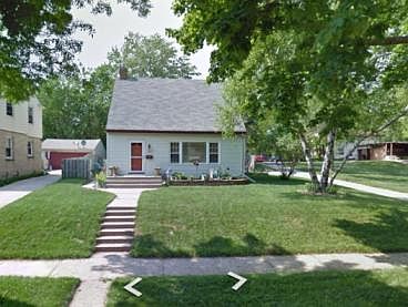 2nd image of 2912 E Koenig Ave