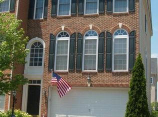 7980 Thomas Nevitt St, Lorton, VA