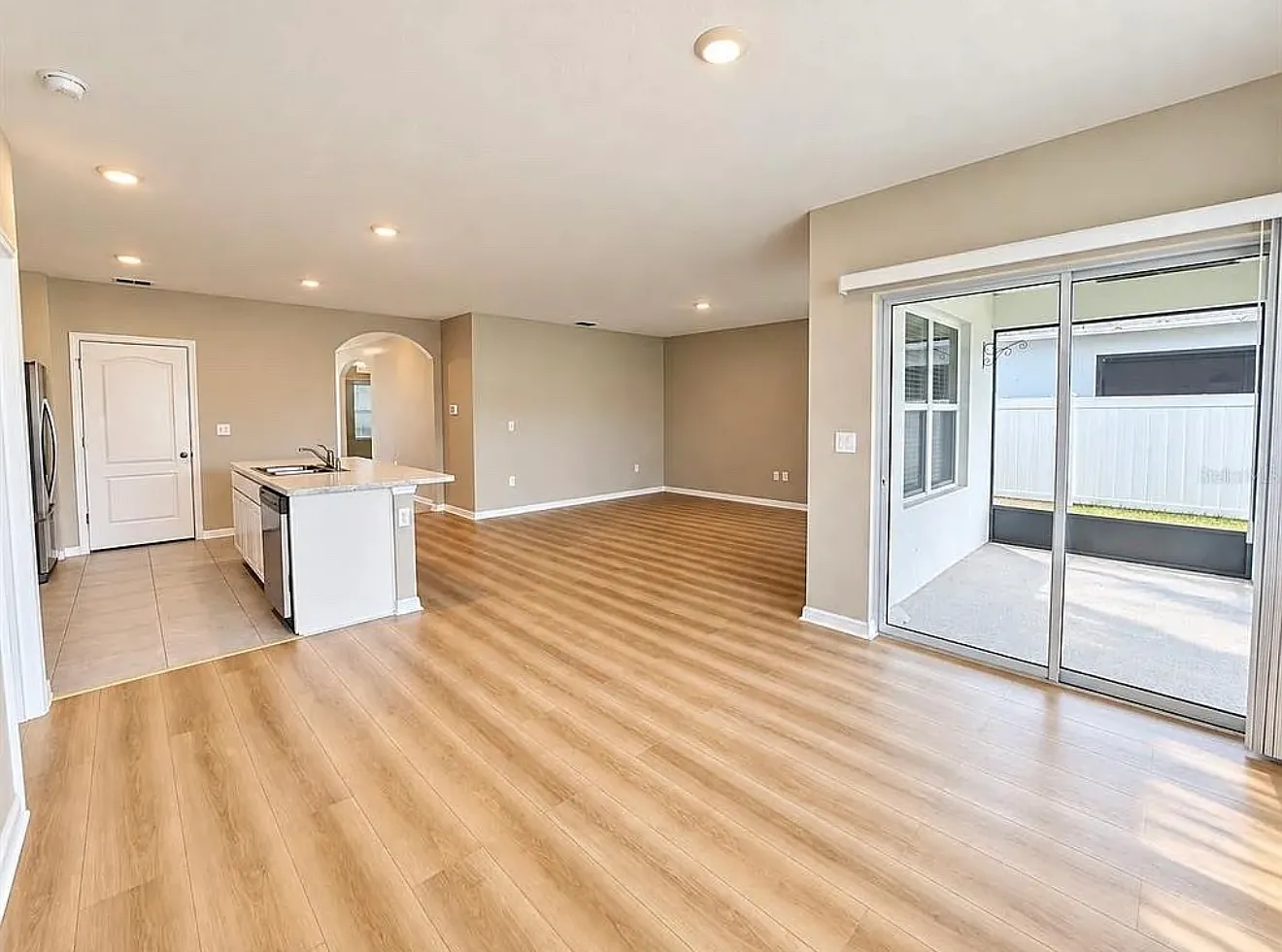 3 bed, 1790 sqft, $1,950 — Photo 3