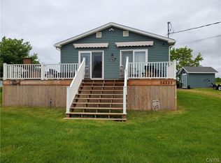 28253 Stony Point Rd, Cape Vincent, NY 13618