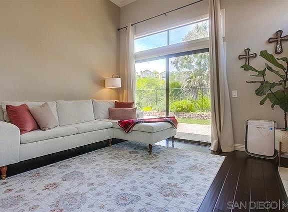 5th image of 10619 Matinal Cir