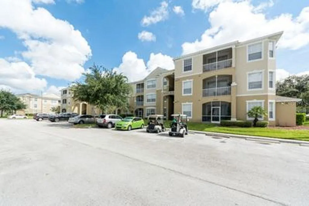 3 bed, 2.0 bath, 1450 sqft, $2,100 — Photo 3