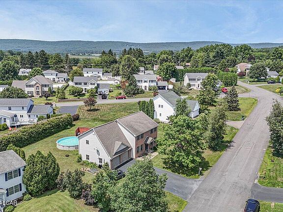 4th image of 23 High Meadow Dr