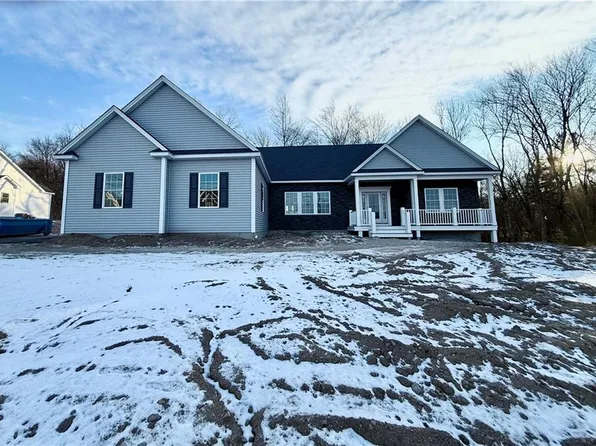 1346 Central Ave, Johnston, RI 02919