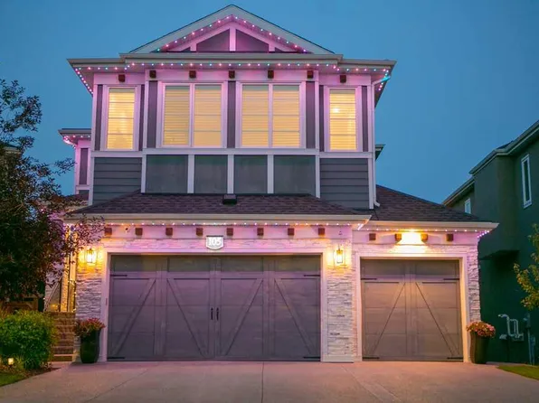 105 W Westpoint Way SW, Calgary, AB T3H 2A5