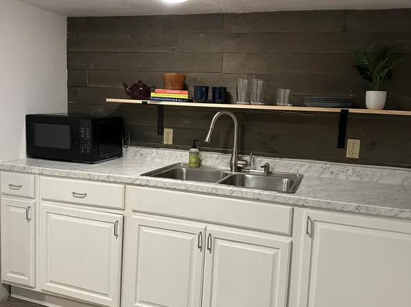 (undisclosed Address), Anchorage, AK 99517
