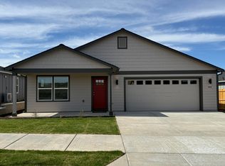 702 NE Rickenbacker Rd #138, Madras, OR 97741