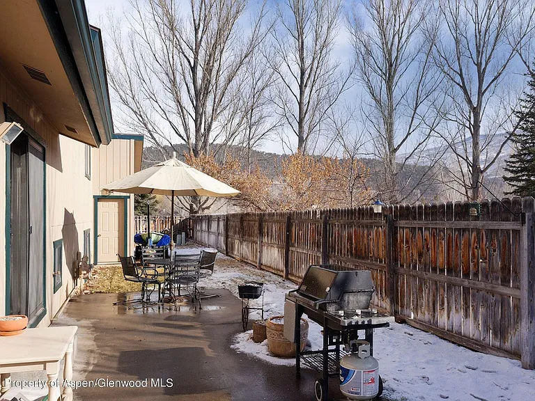 106 Bobcat Ct — Photo 18