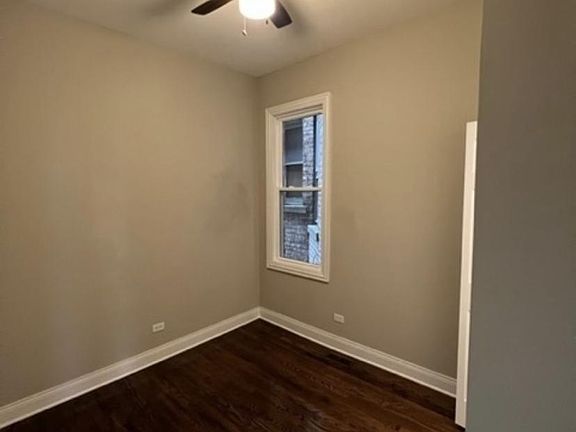 3rd image of 6952 S Vernon Ave Unit 1