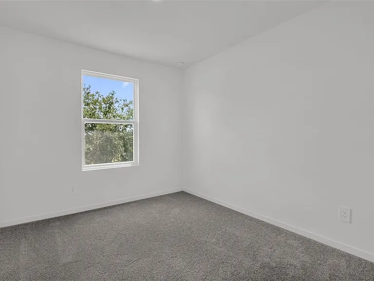 2424 Bevel Ln — Photo 14