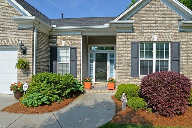 1st image of 5009 Lake Laurel Ct