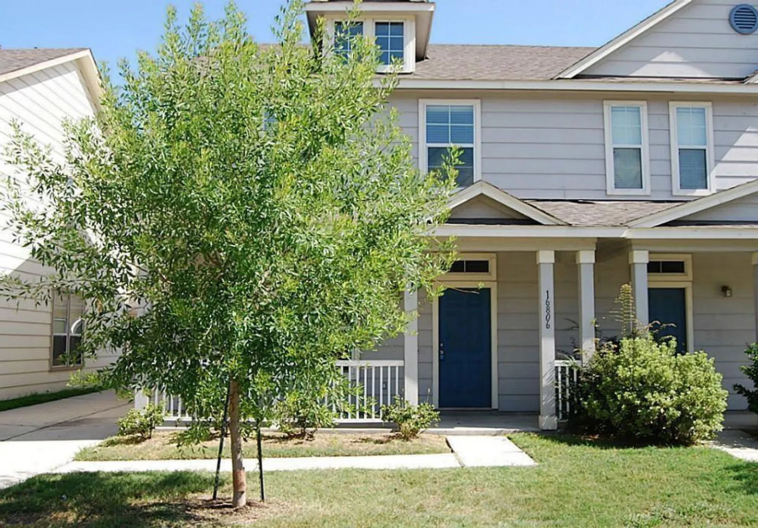 3 bed, 2.5 bath, 1440 sqft, $1,695 — Photo 1