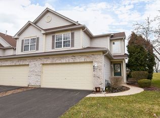 400 Littleton Trl, Elgin, IL 60120