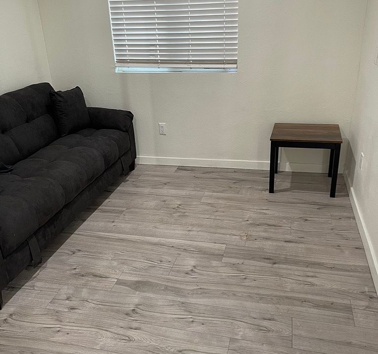 1st image of 125 W 86th Pl