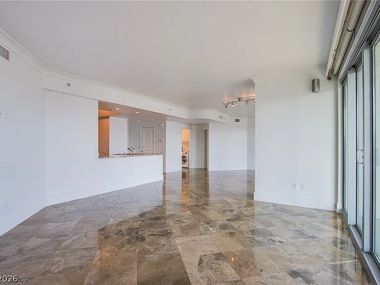 222 Karen Ave #4005 — Photo 8