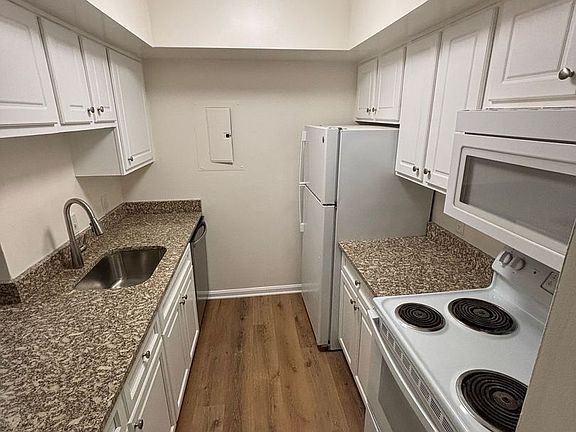 3rd image of 18318 Streamside Dr APT 202