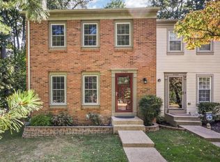5701 Edgewater Oak Ct, Burke, VA 22015