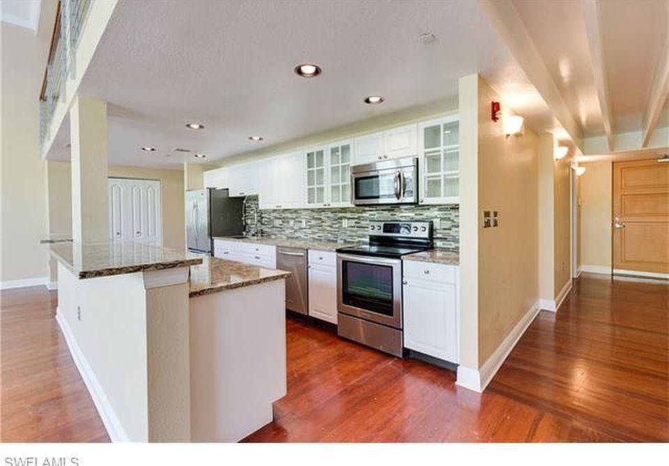 1st image of 2260 1st St APT 207