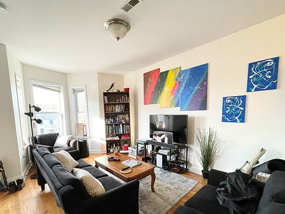 2nd image of 147 Marcella St #2BB