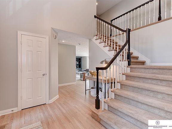 4th image of 15721 Grant Cir