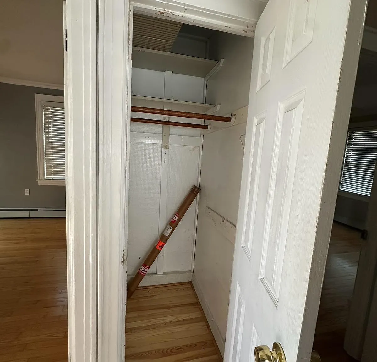 4 bed, 1.5 bath, 1606 sqft, $4,300 — Photo 4