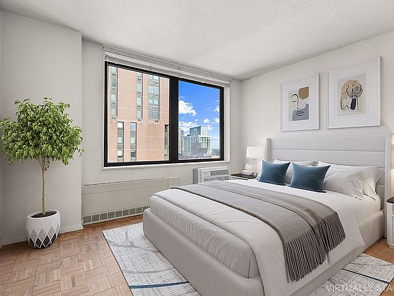 2nd image of 1619 3rd Ave APT 15B