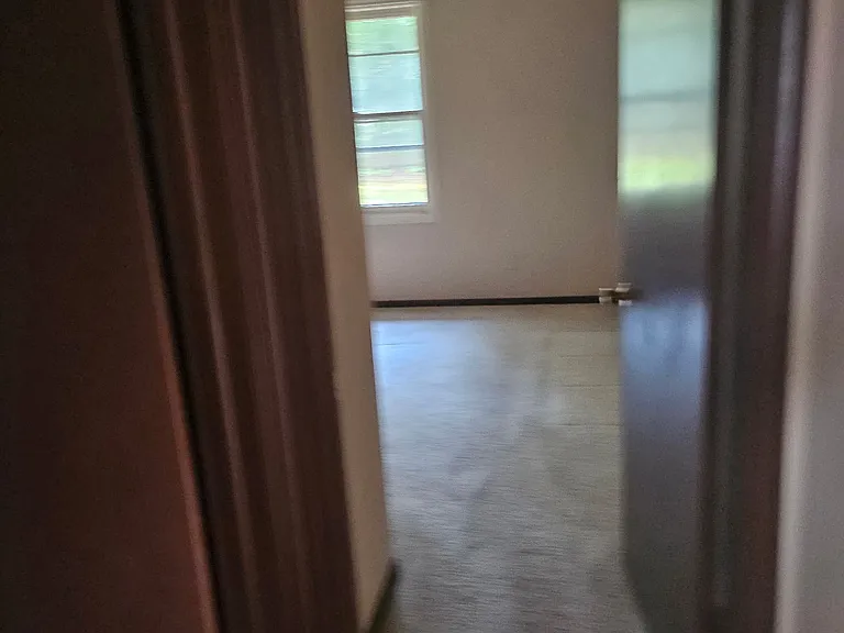 238-240 Wilbur St SE — Photo 5