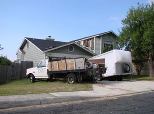 8742 Ridge Moon Dr, San Antonio, TX 78239