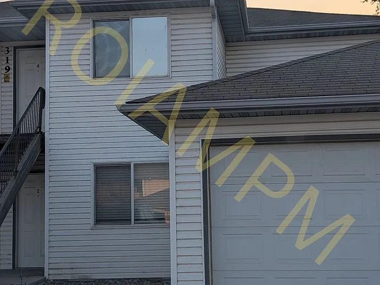 319 Lenore St — Photo 1