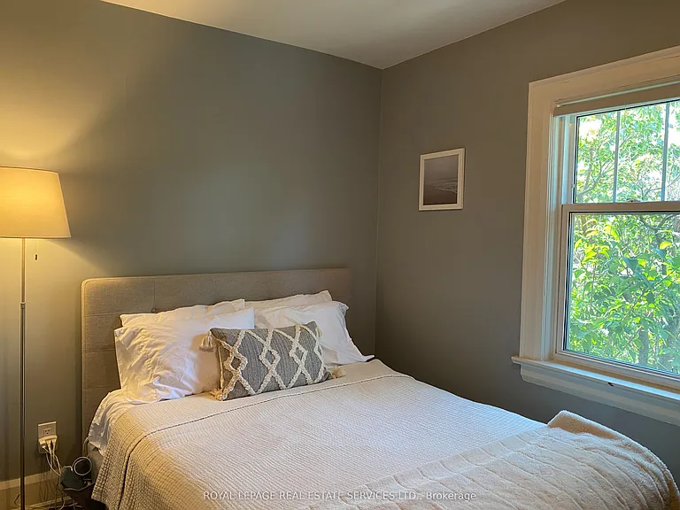 433 Willard Ave — Photo 11