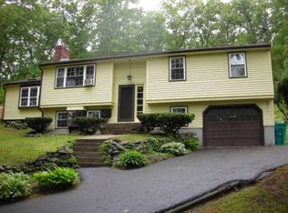 270 Hartford Ave E, Uxbridge, MA 01569