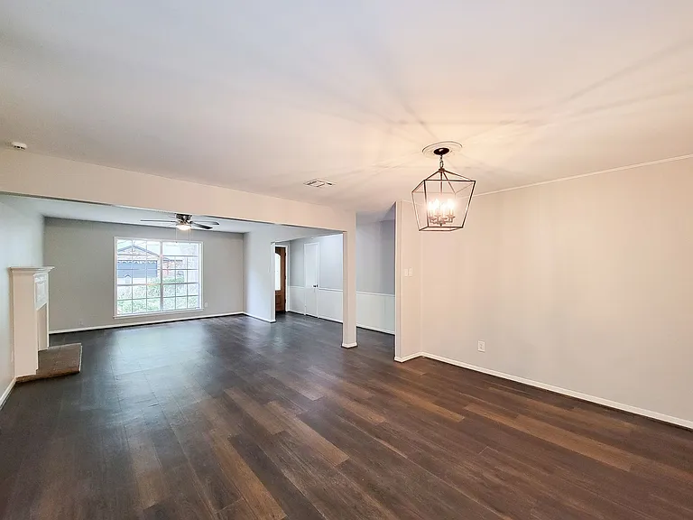 1803 Cypress Dr — Photo 5